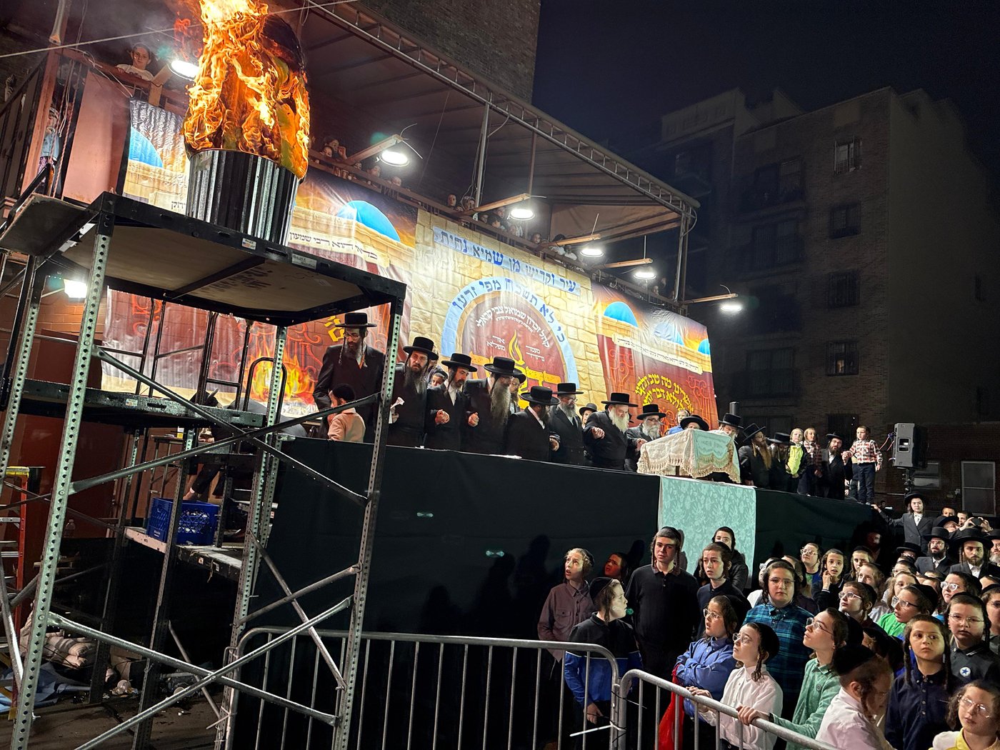 ל"ג בעומר בחצה"ק קראלי