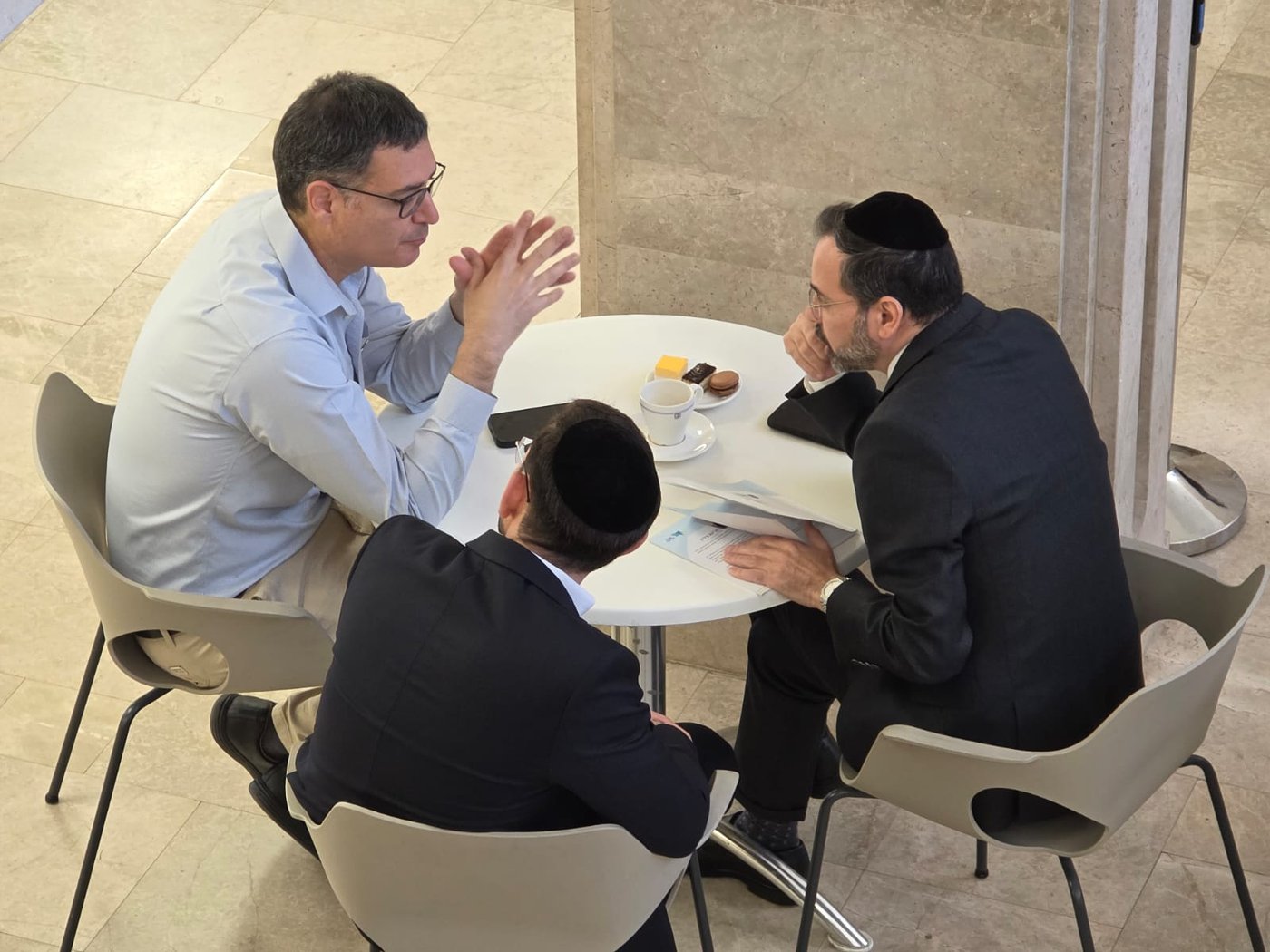 זופניק בכיכר | כל התמונות, הנייעס והחשיפות של השבוע