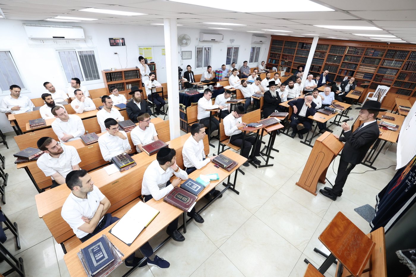 שלושים לפטירת הרב צבי מרדכי רדליך ז"ל