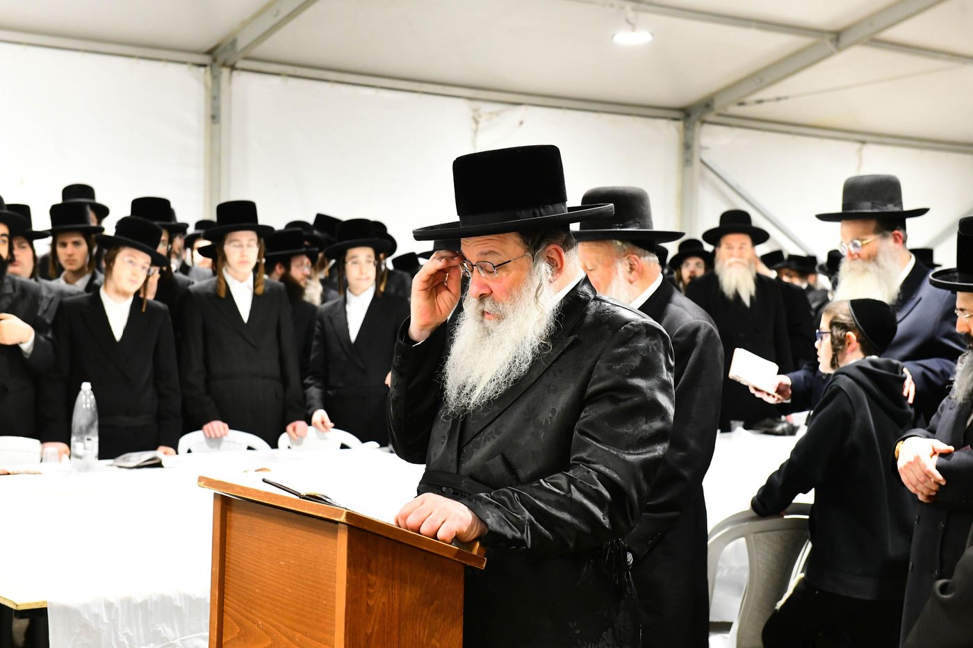 האדמו"ר מנדבורנה במירון