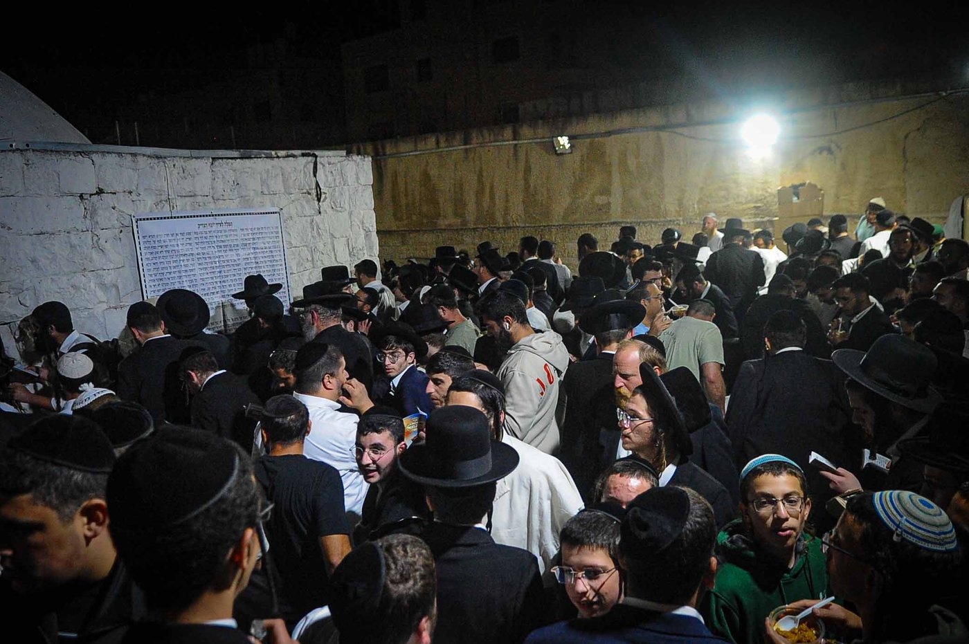 ספירת 'יסוד שביסוד' בקבר יוסף הצדיק בשכם