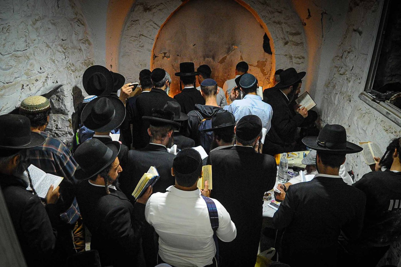 ספירת 'יסוד שביסוד' בקבר יוסף הצדיק בשכם