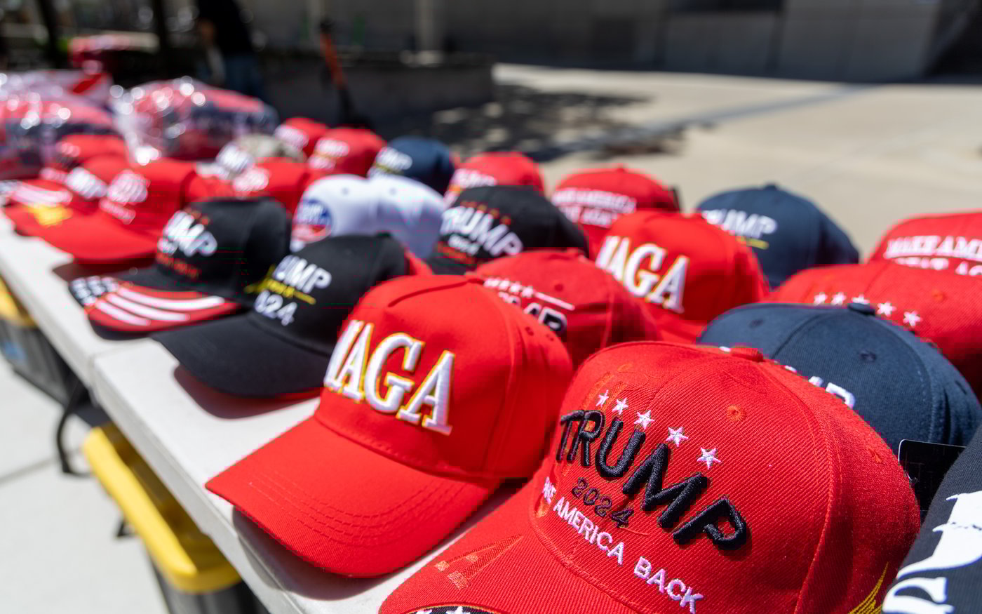 כובעי MAGA 
