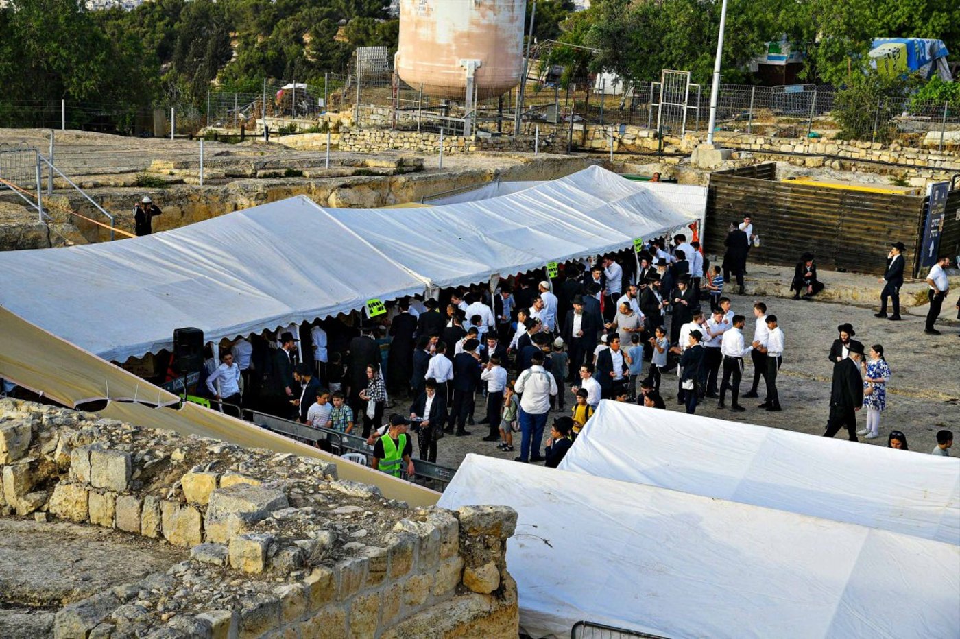 מראות ההילולא בקבר שמואל הנביא