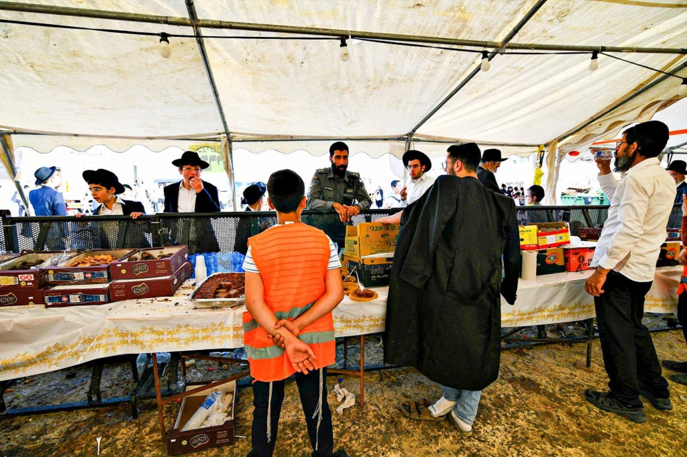 מראות ההילולא בקבר שמואל הנביא