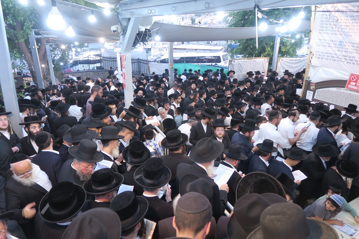 ער"ח סיון בציון השל"ה הק' בטבריה