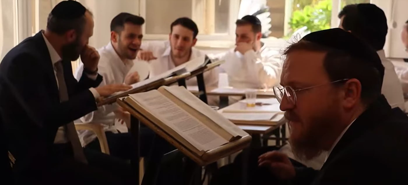 ריתחא דאורייתא בהיכל ישיבת מנחת חינוך