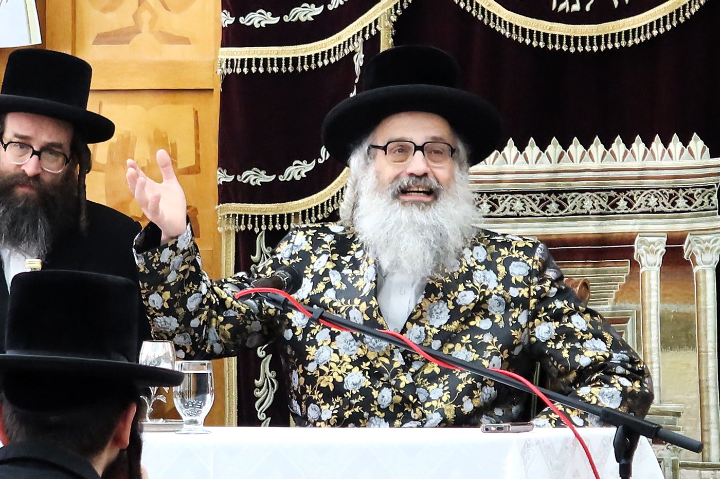 האדמו"ר מויז'ניץ בית שמש בביקור בישיבת ויז'ניץ באשדוד