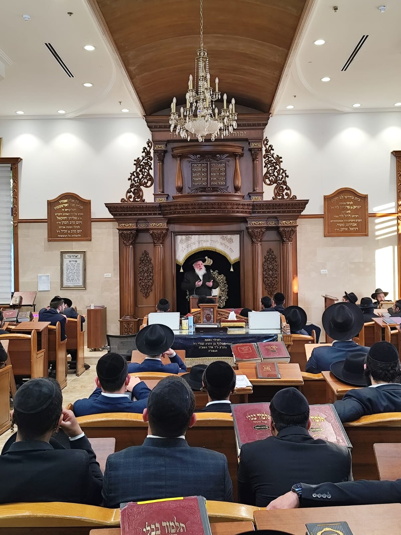 הגאון רבי מתתיהו דייטש בשיחת חיזוק בישיבת לב אליהו