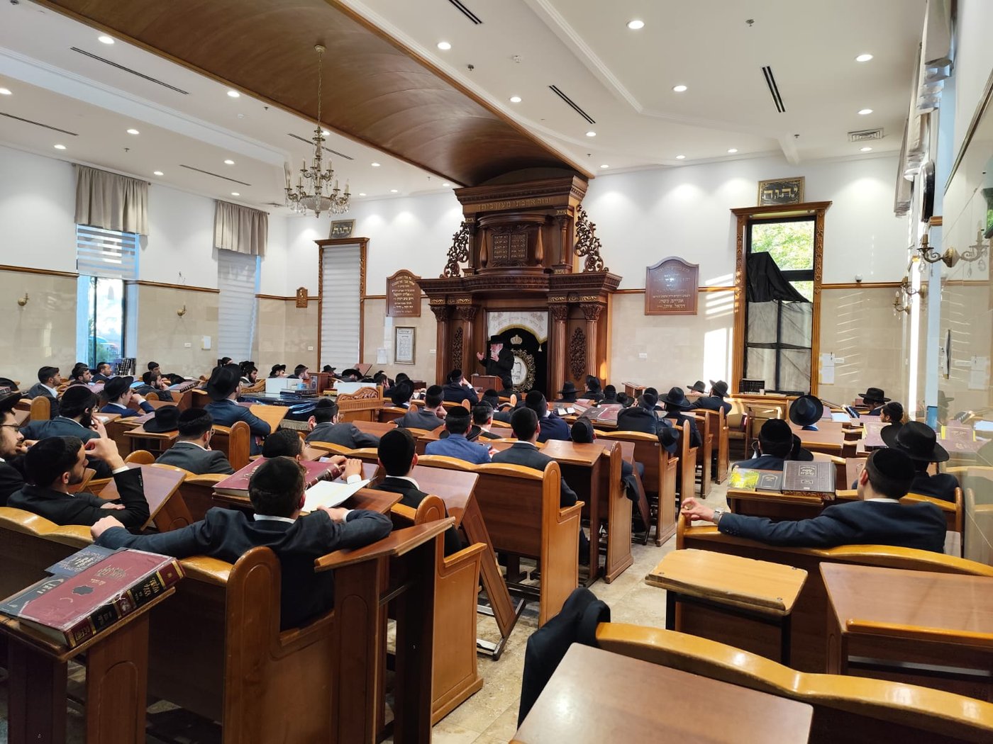 הגאון רבי מתתיהו דייטש בשיחת חיזוק בישיבת לב אליהו