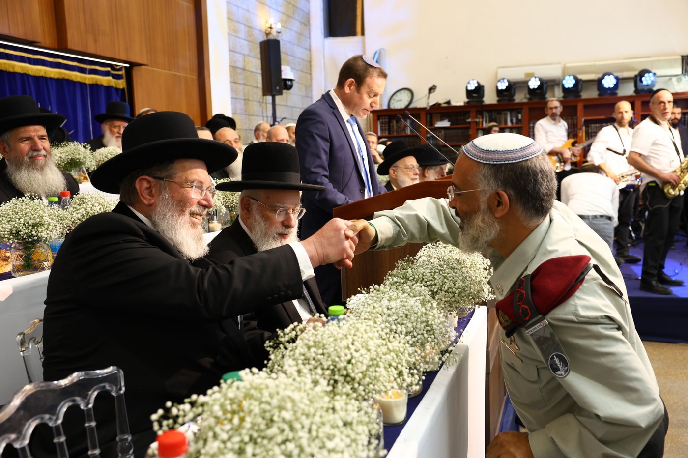 זופניק בכיכר | כל התמונות, הנייעס והחשיפות של השבוע