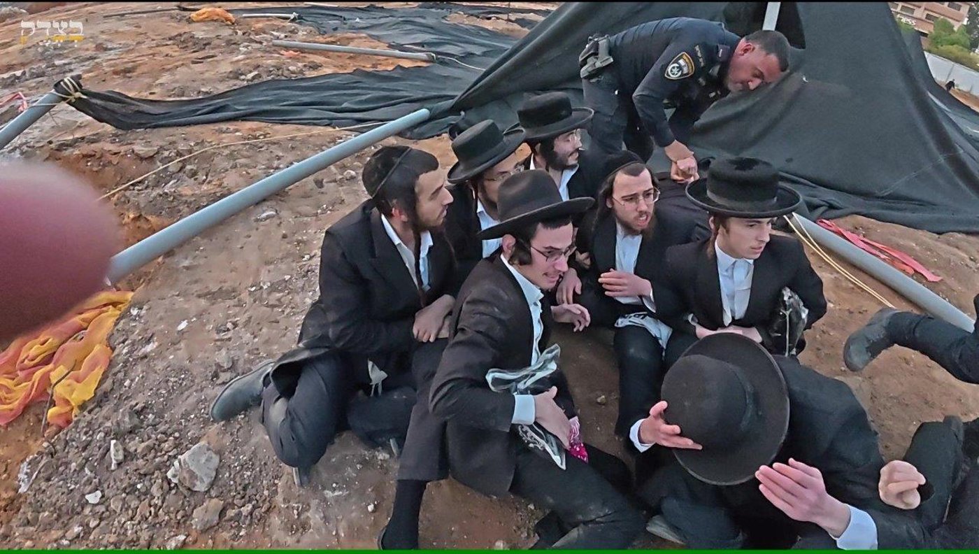 ההפגנות הסוערות ביהוד