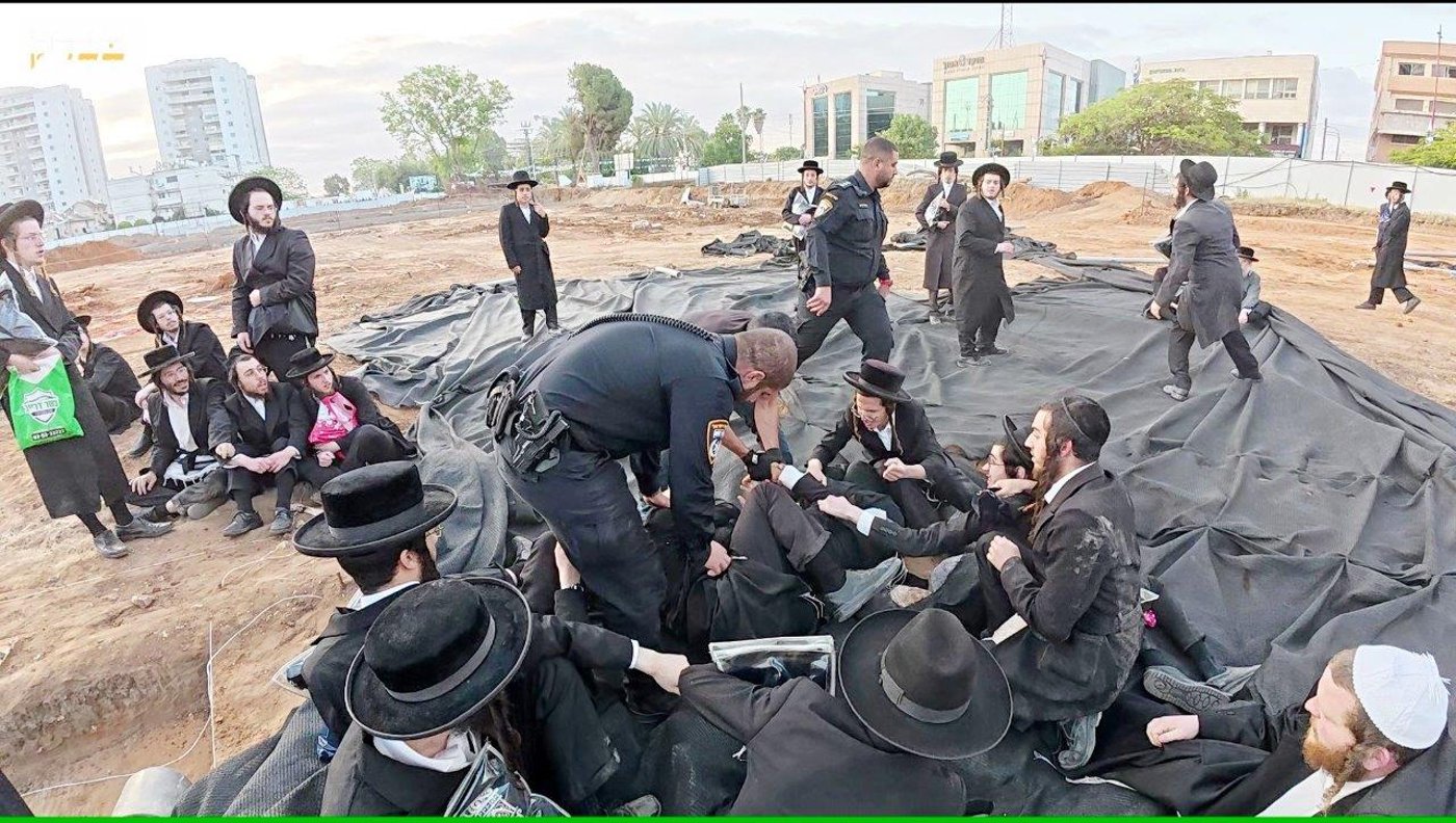 ההפגנות הסוערות ביהוד