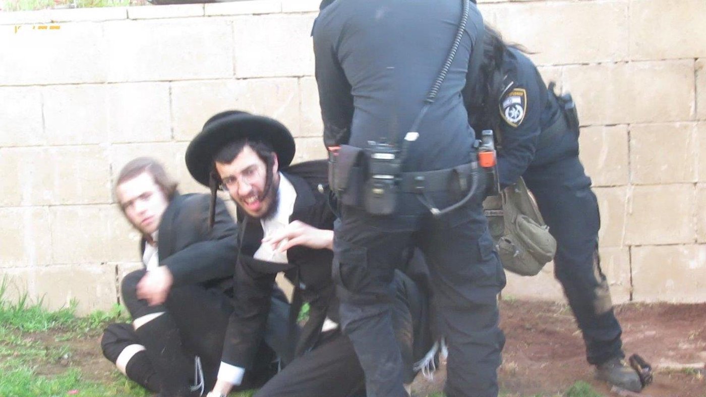ההפגנות הסוערות ביהוד