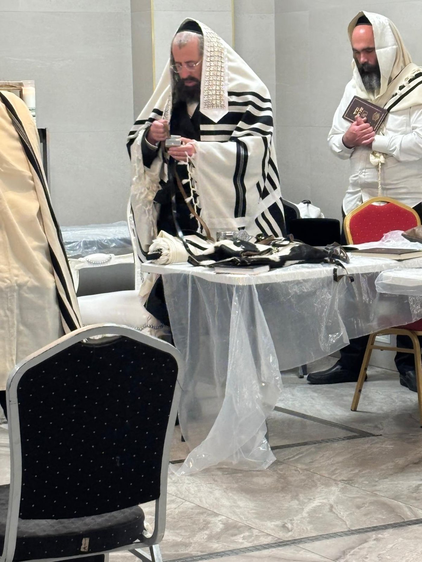 הרה״צ רבי יוסף בנימין ווייס במסע הקודש לאירופה