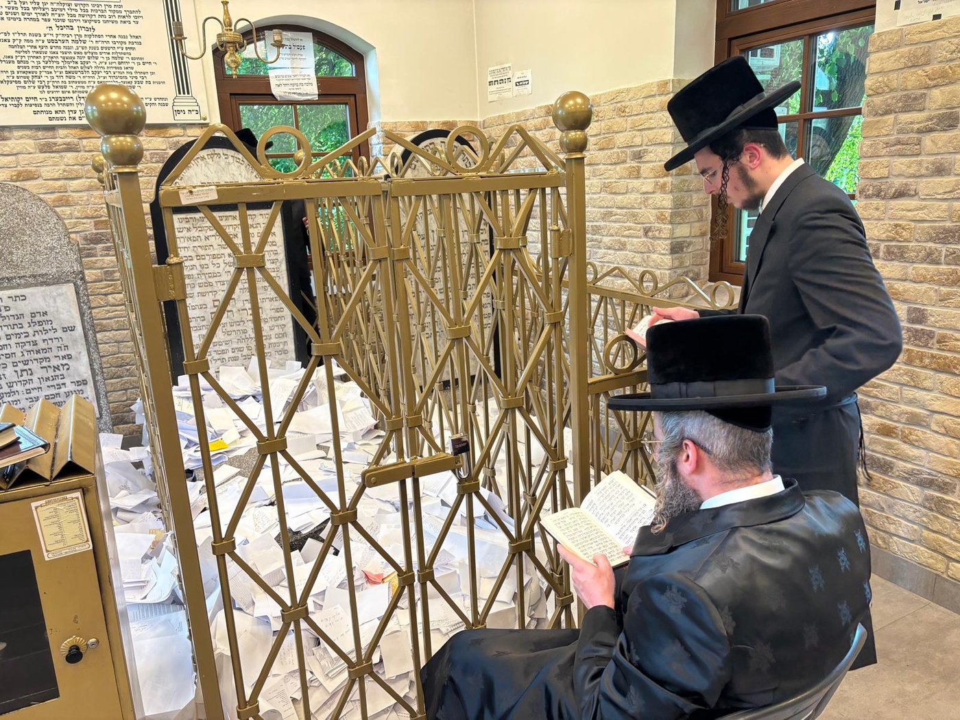 הרה״צ רבי יוסף בנימין ווייס במסע הקודש לאירופה