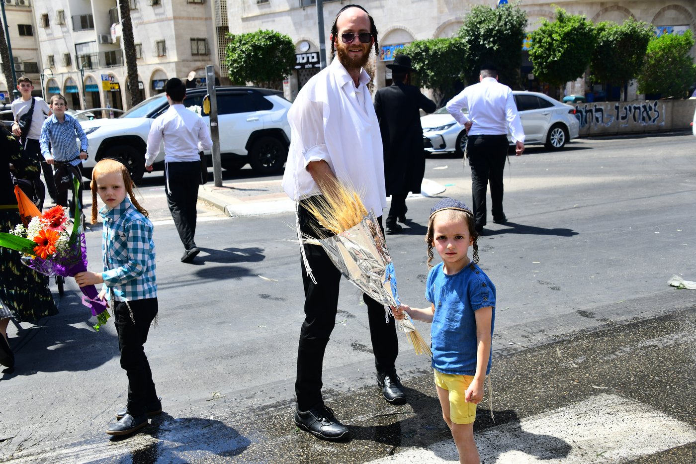 ערב שבועות תשפ"ה בעיר התורה והחסידות בני ברק