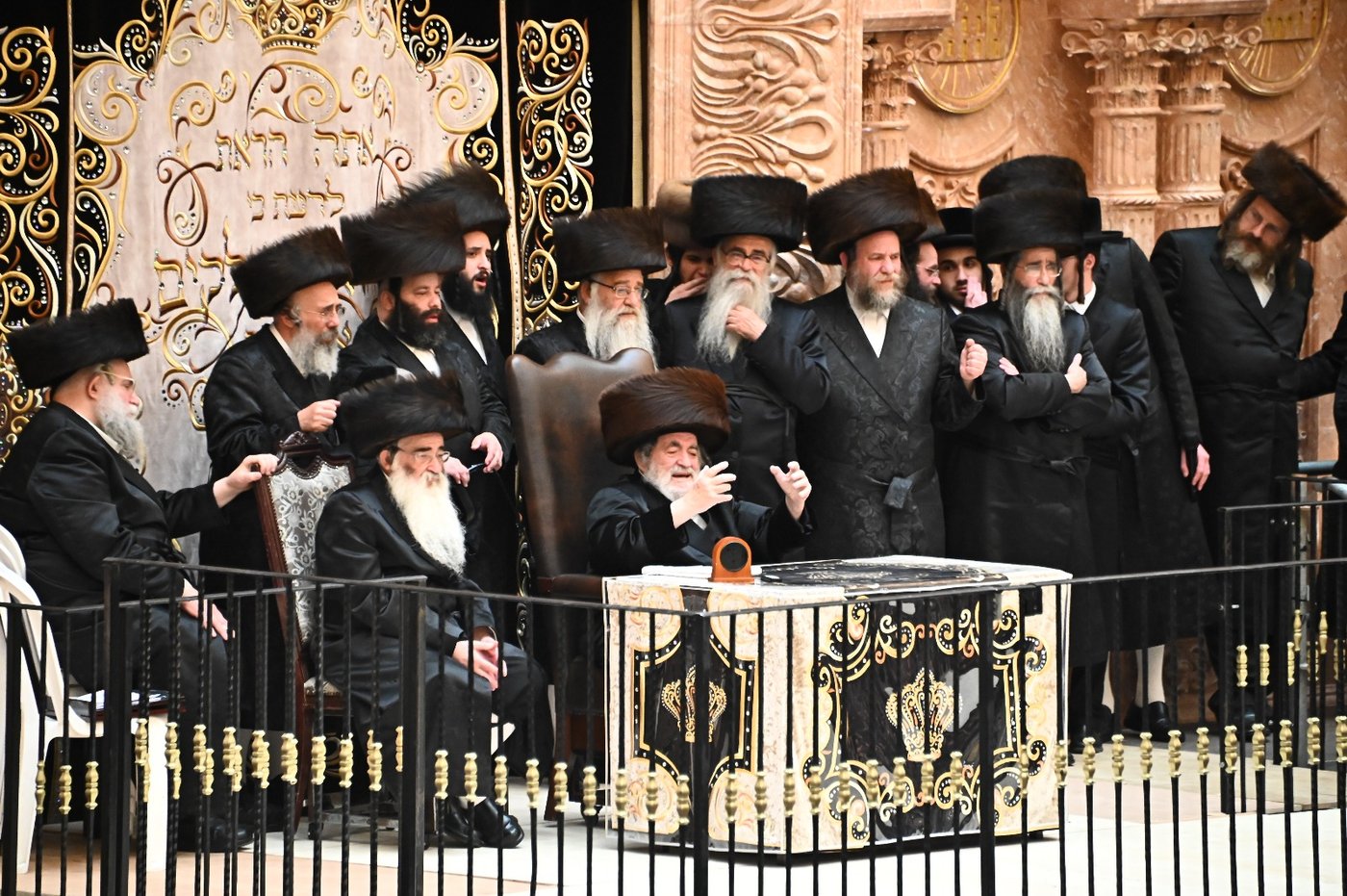 האדמו"ר מויז'ניץ בספירת העומר מ"ט בעומר
