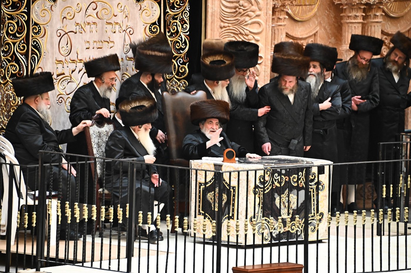 האדמו"ר מויז'ניץ בספירת העומר מ"ט בעומר
