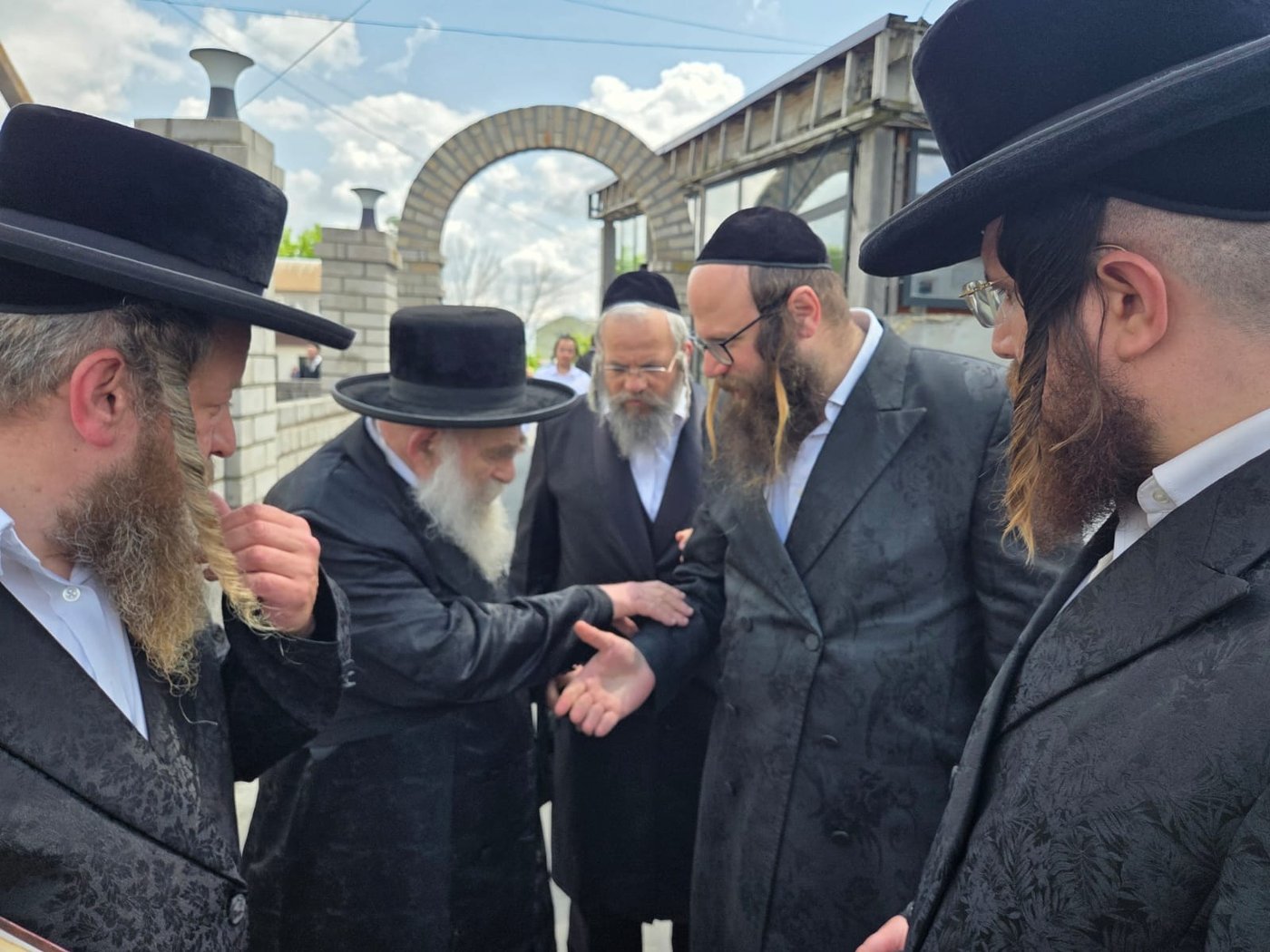 גאב"ד מאקאווא באוקראיינה