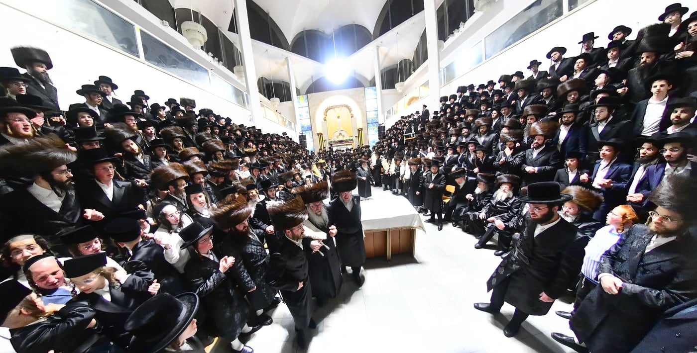 הכנסת ס"ת בנדבורנה