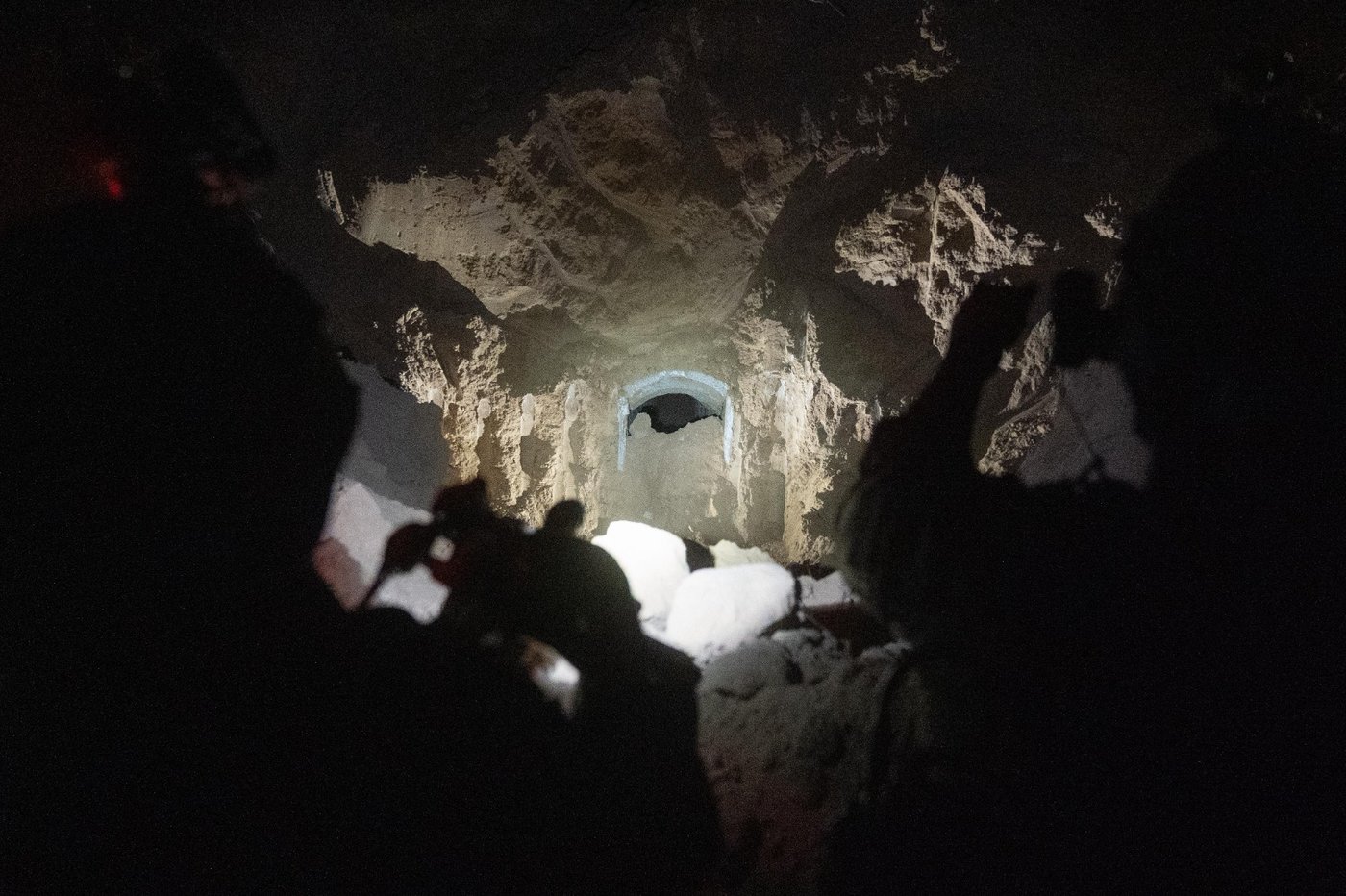 תיעוד מעין החייל: כך פושטים הלוחמים על אתרי הטרור של חאן יונס