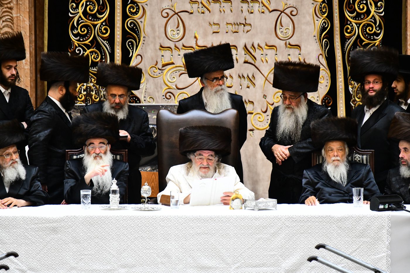 נעילת החג שבועות בחצה"ק ויז'ניץ
