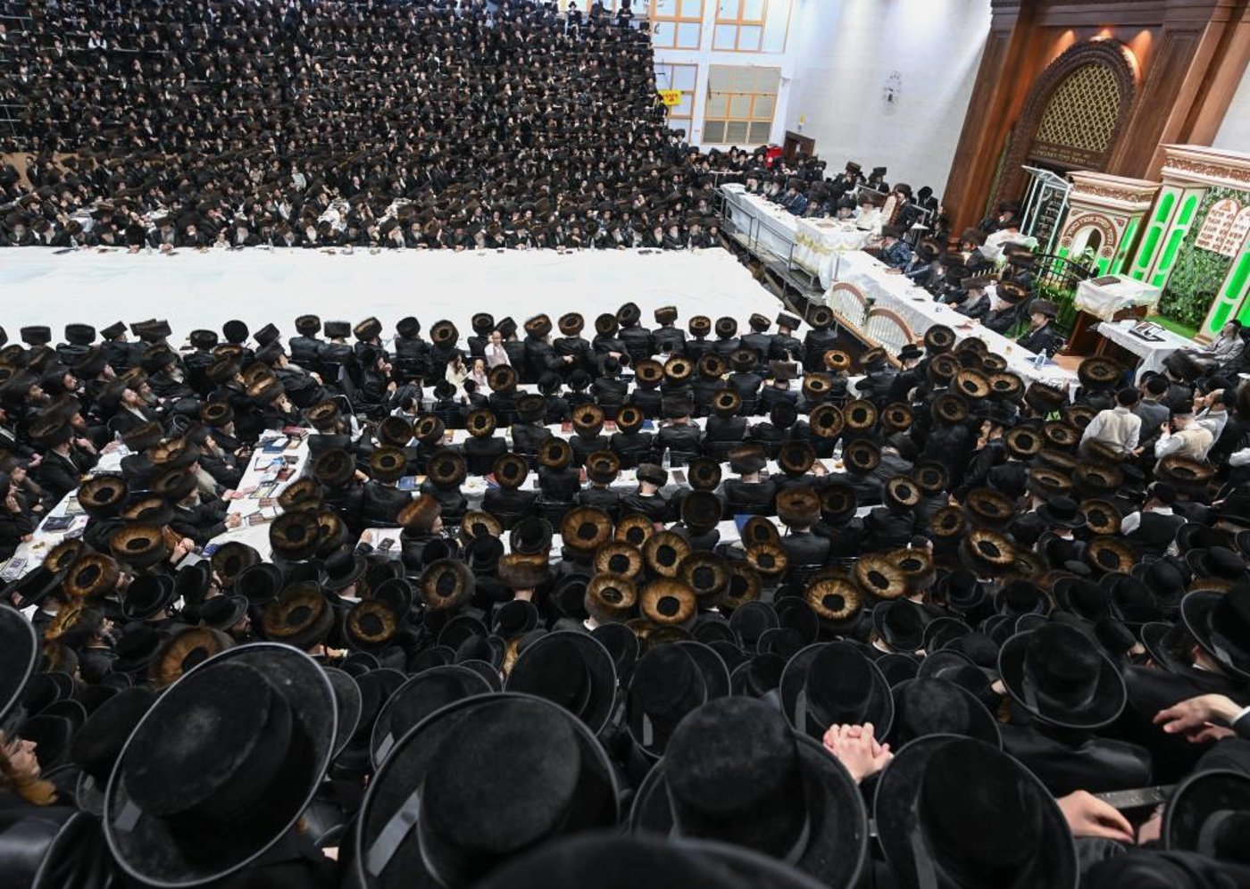 חג השבועות בחצה"ק צאנז