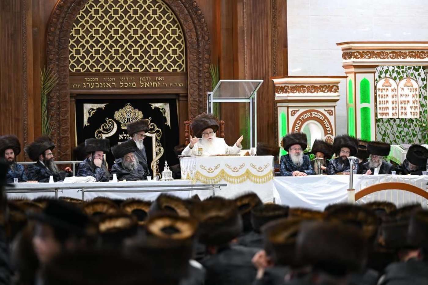 חג השבועות בחצה"ק צאנז