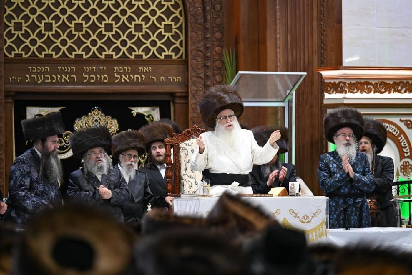 חג השבועות בחצה"ק צאנז