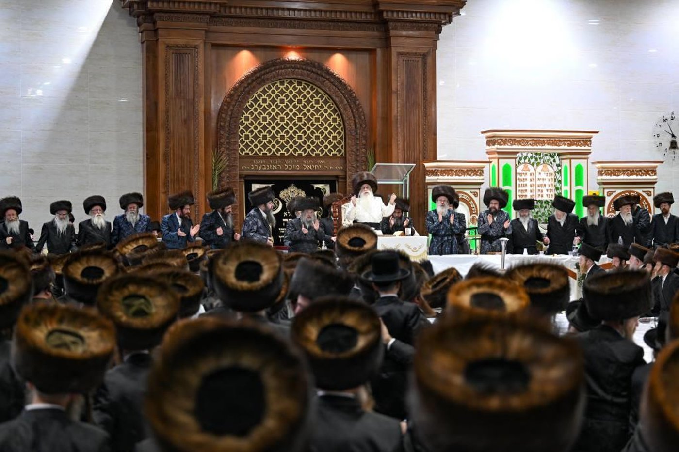 חג השבועות בחצה"ק צאנז