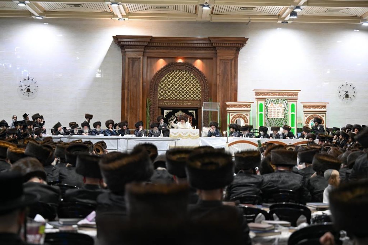חג השבועות בחצה"ק צאנז