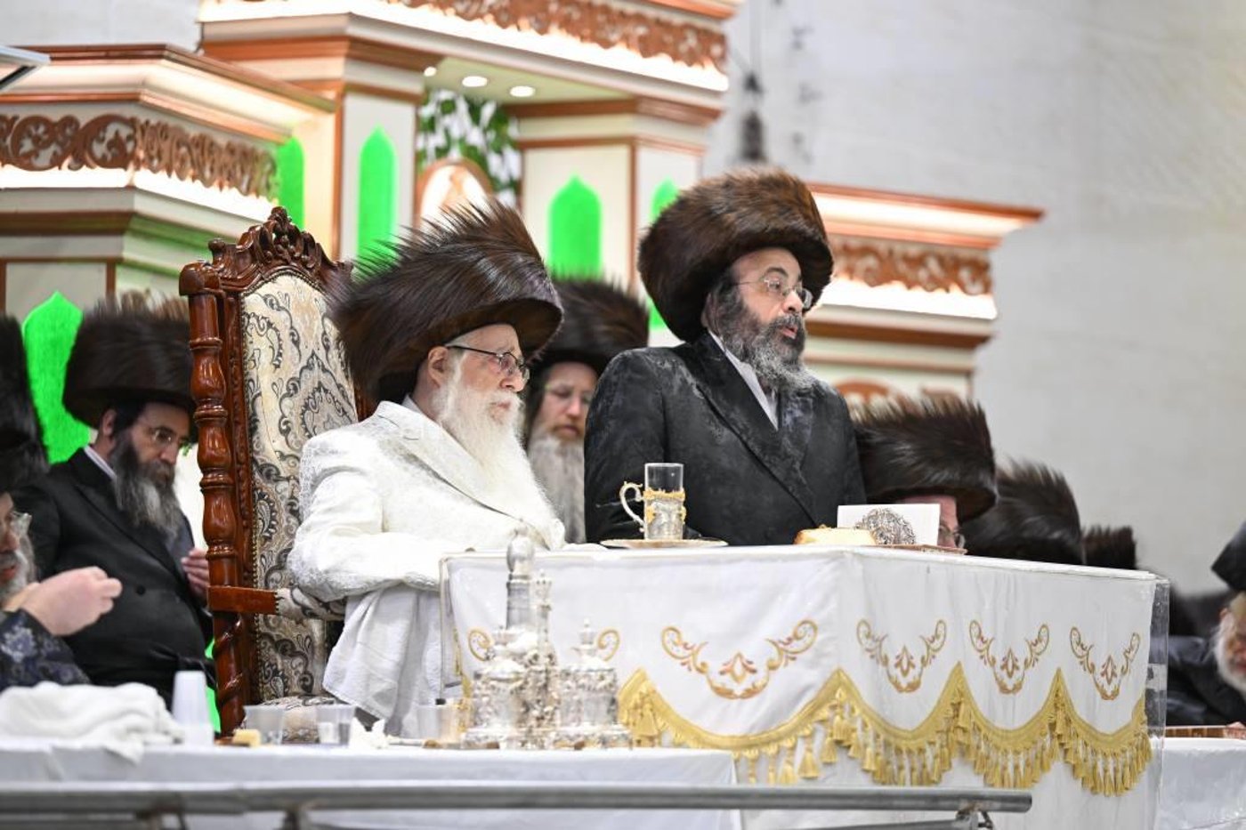 חג השבועות בחצה"ק צאנז