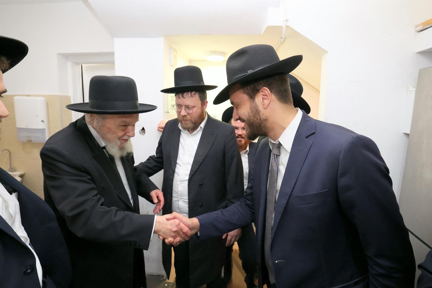 הגרמ"ה הירש בישיבת 'בינת התורה'