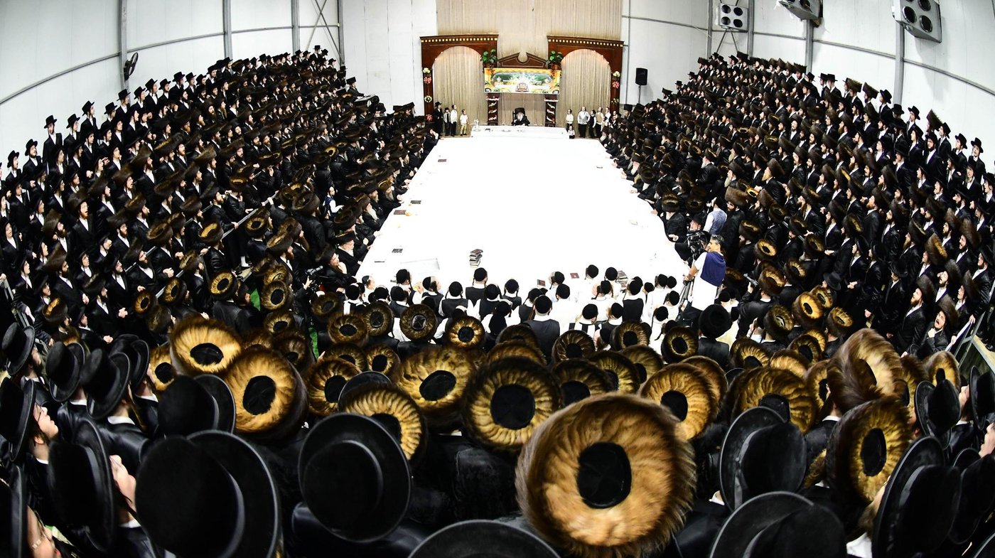 שבועות בחצה"ק דארג