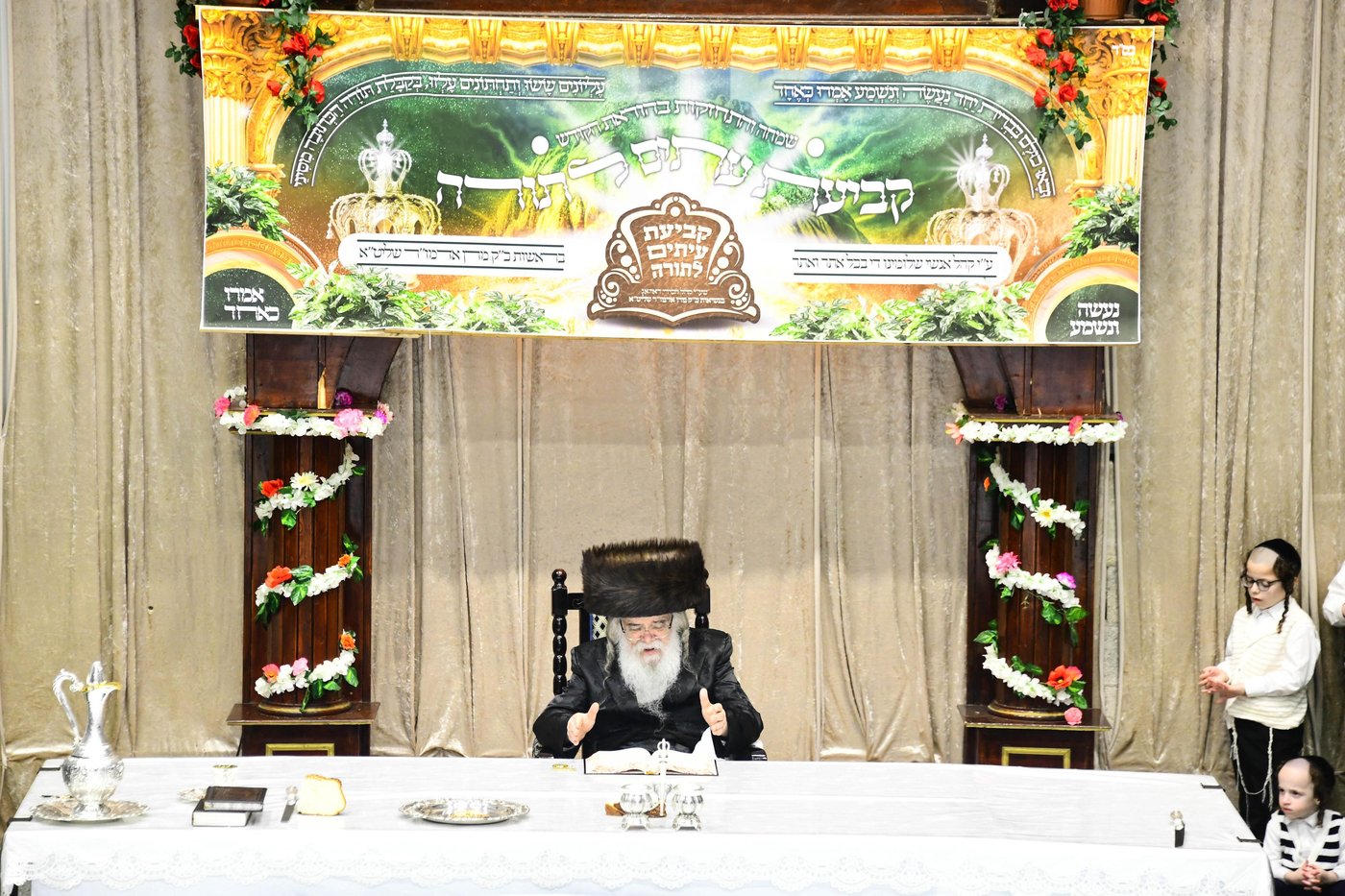 שבועות בחצה"ק דארג