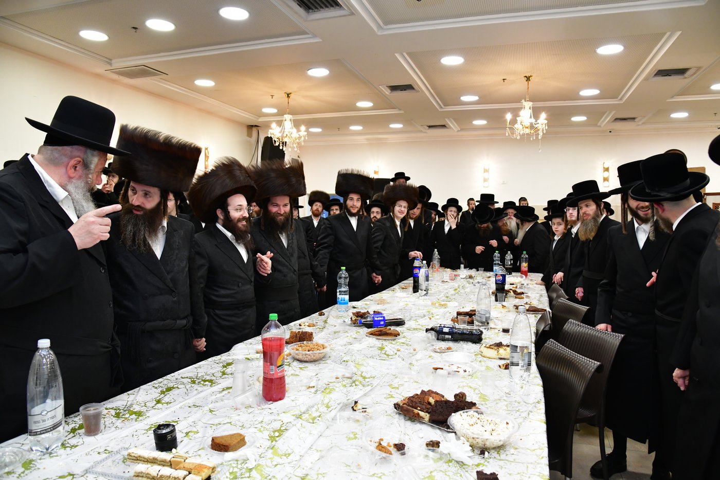 שמחת בית פרמישלאן - רחמסטריווקא - שאץ ויז'ניץ - לייטשיק