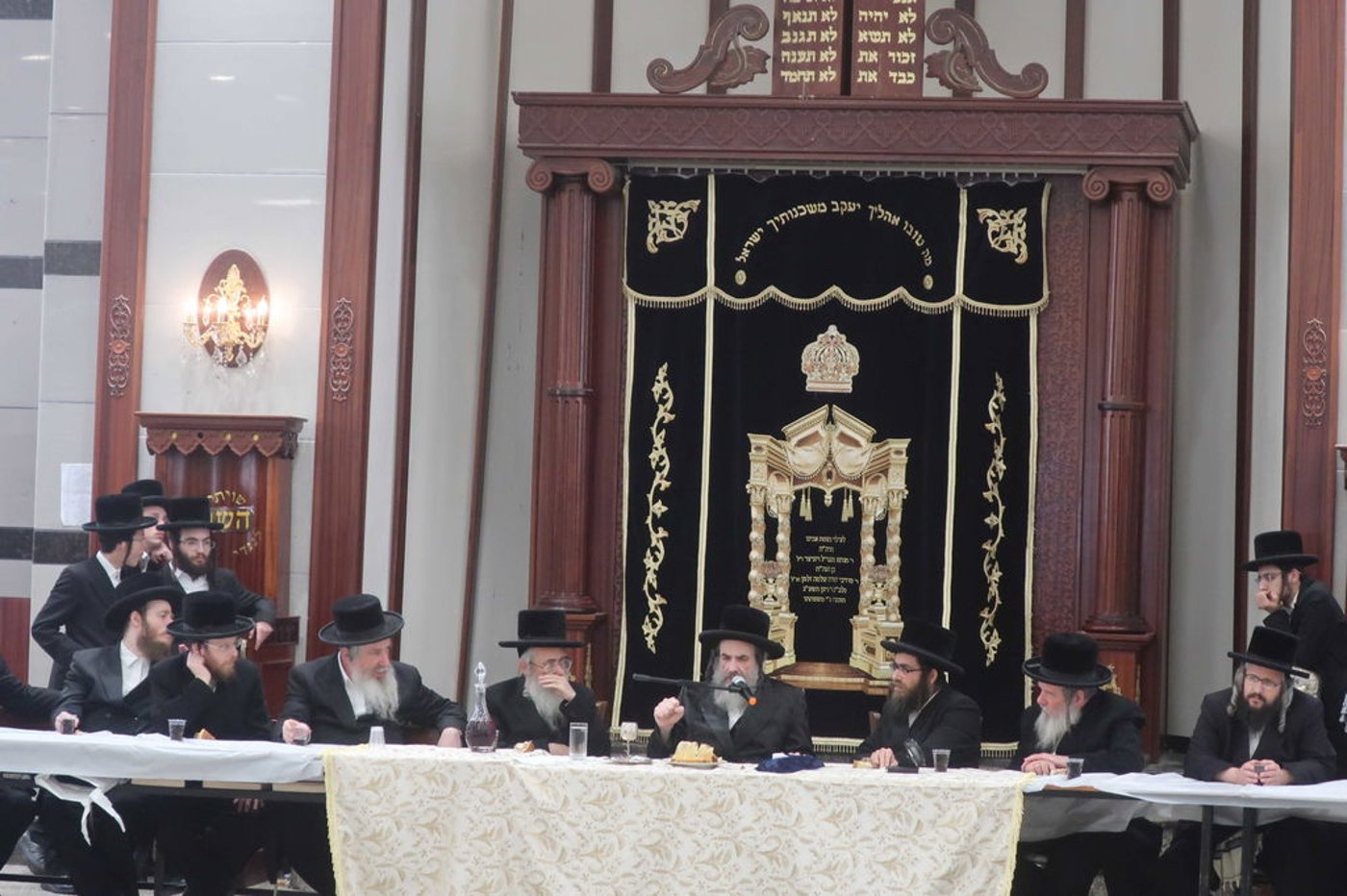 הרה"צ רבי חיים מאיר הגר בביקור בישיבת ויז'ניץ בברכפלד