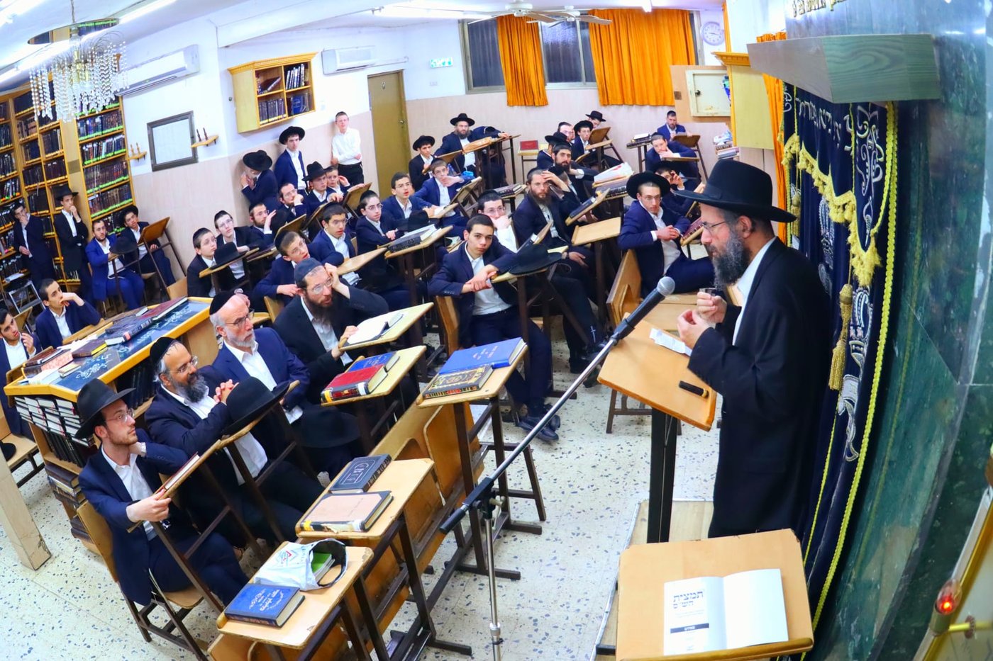 עצרת מספד בישיבת 'משך חכמה'