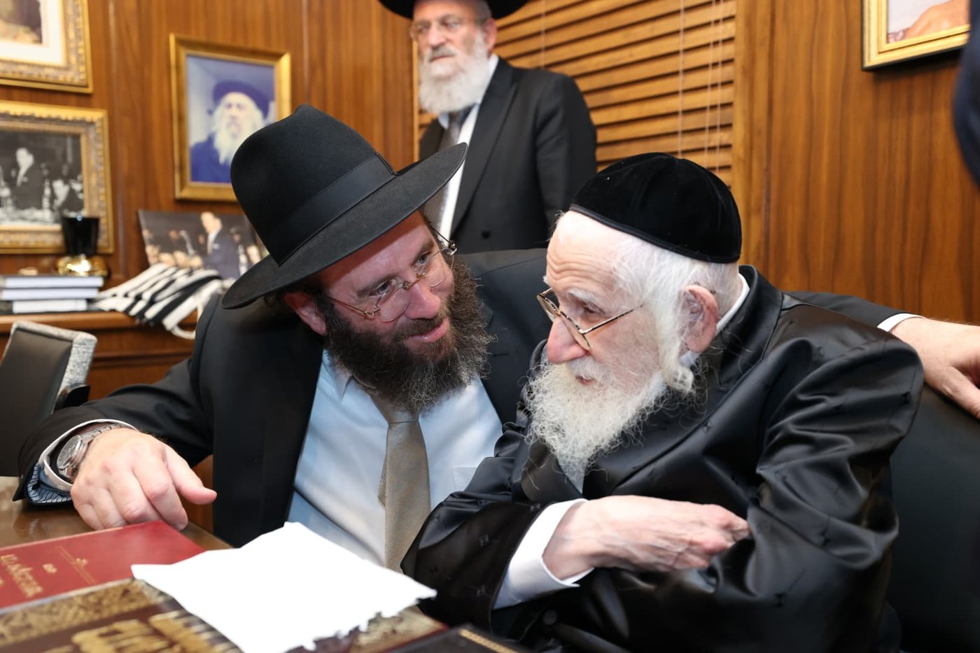 הגאון רבי עזריאל אויערבאך במסע לארה"ב