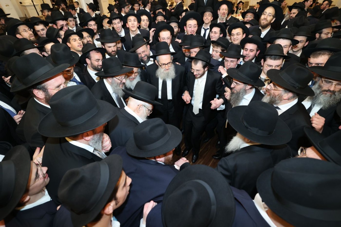 הגאון רבי עזריאל אויערבאך במסע לארה"ב