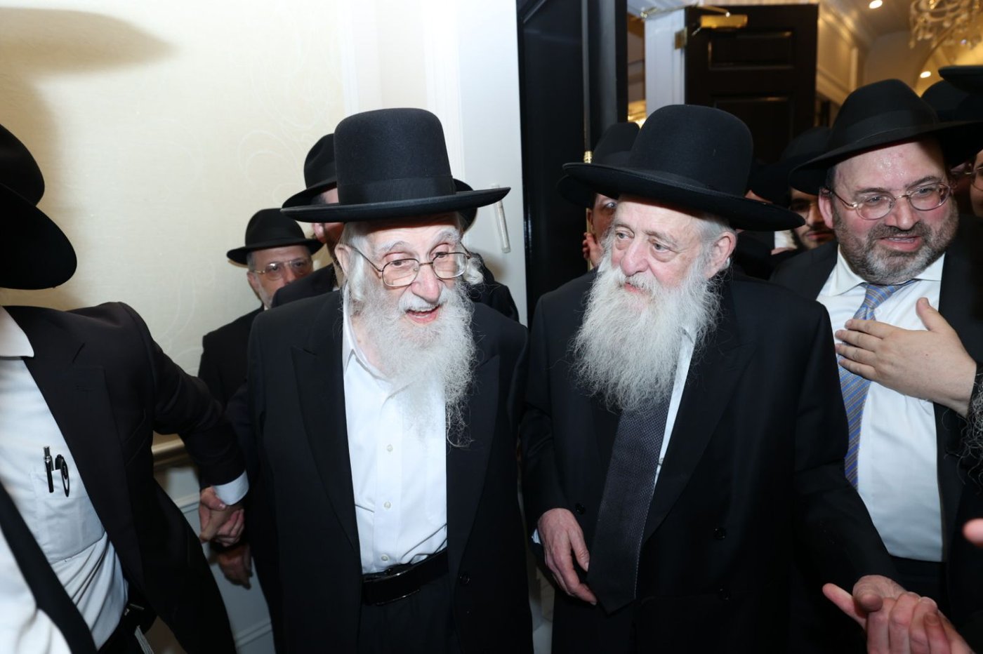 הגאון רבי עזריאל אויערבאך במסע לארה"ב