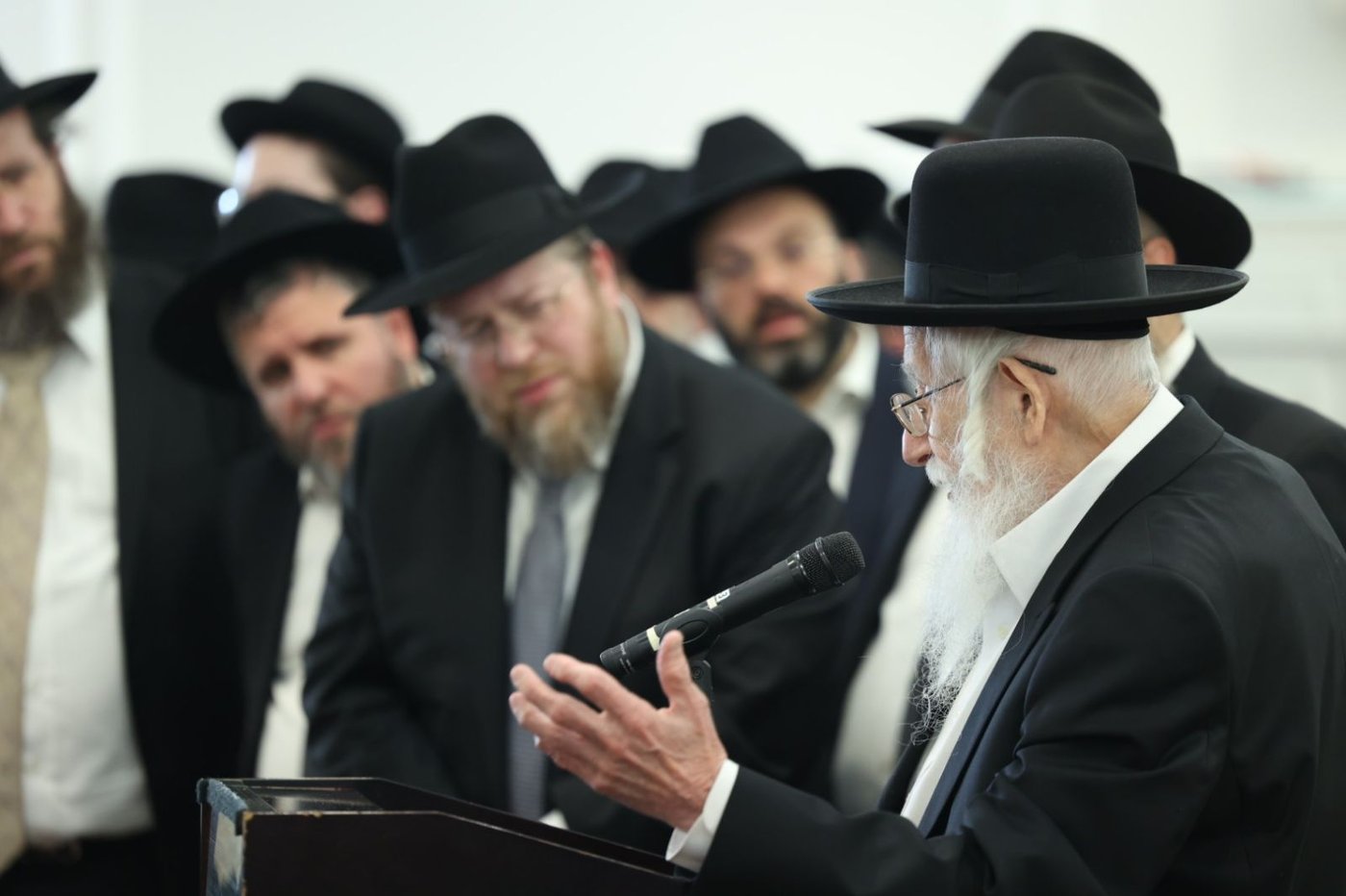 הגאון רבי עזריאל אויערבאך במסע לארה"ב