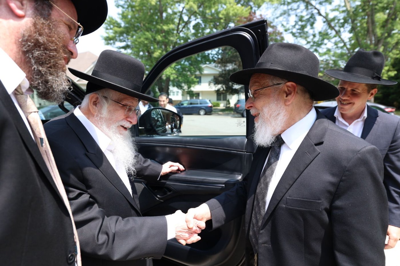 הגאון רבי עזריאל אויערבאך במסע לארה"ב