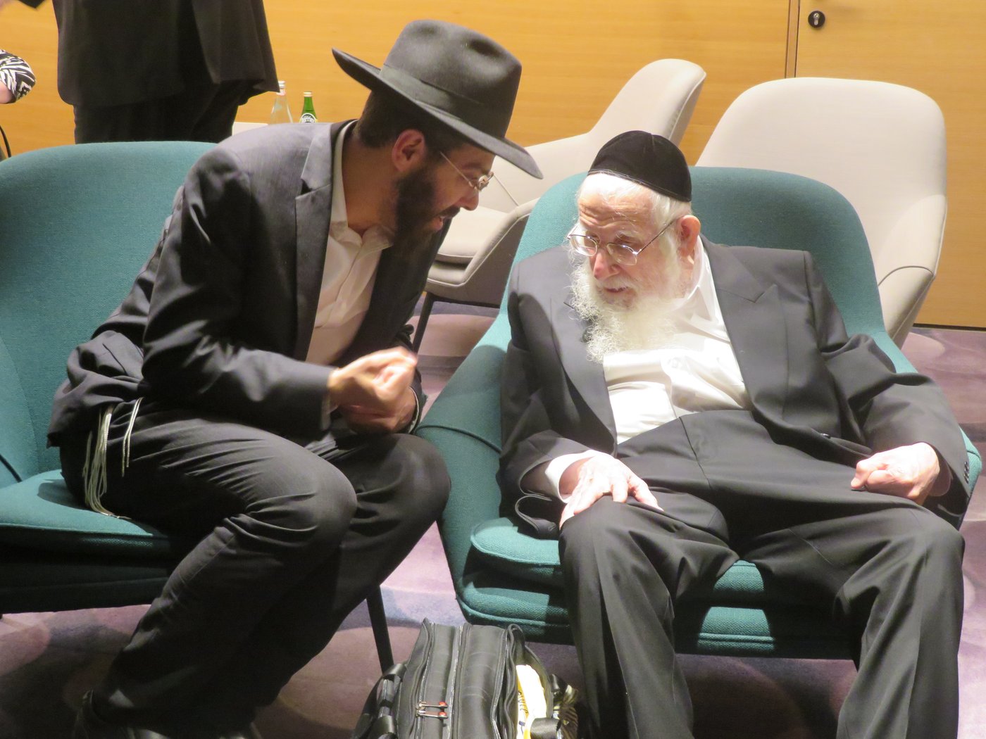 הגאון רבי עזריאל אויערבאך במסע לארה"ב