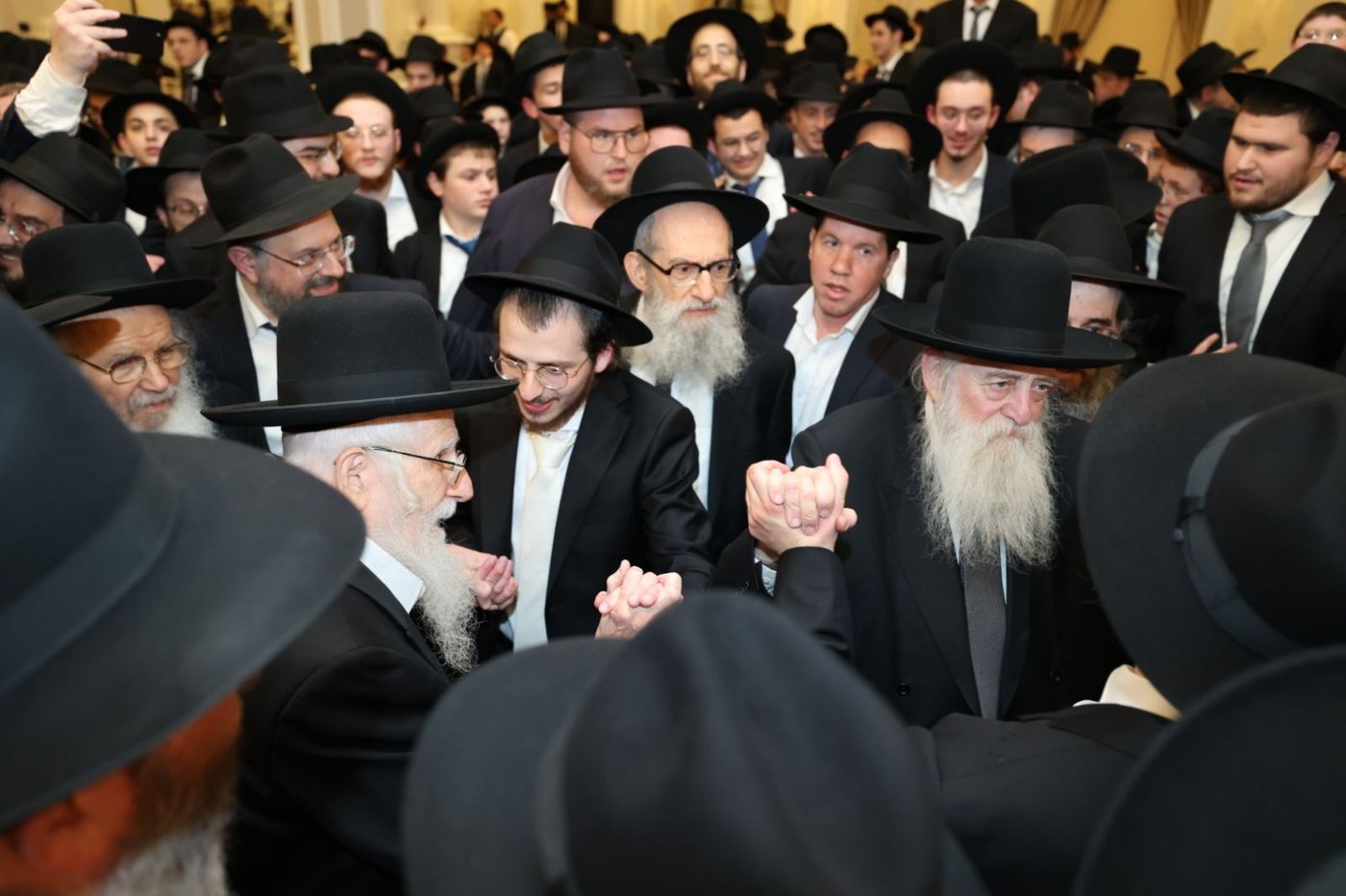 הגאון רבי עזריאל אויערבאך במסע לארה"ב