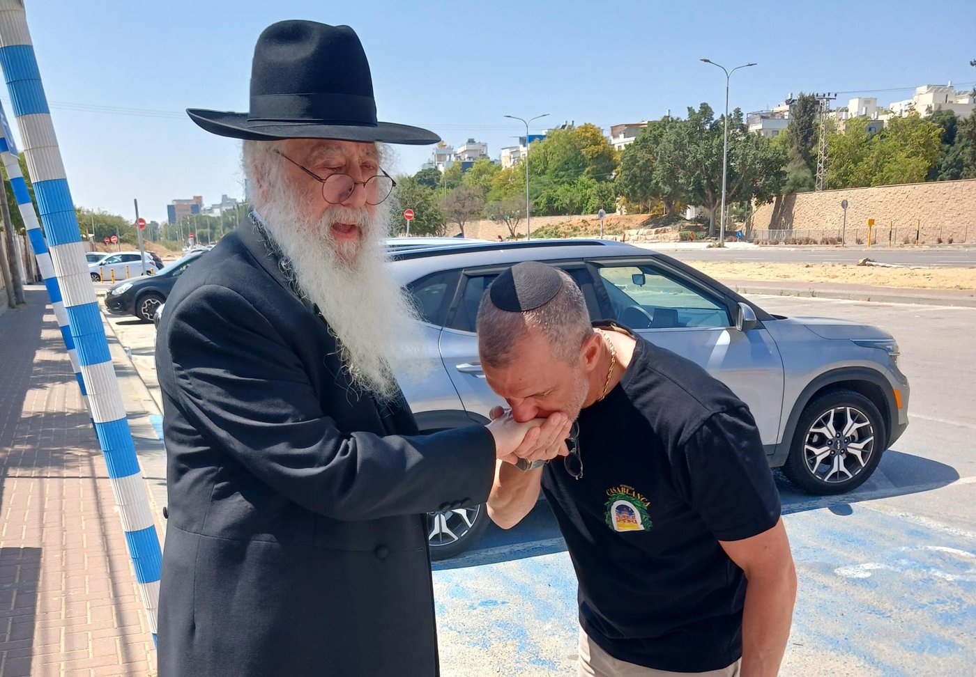 האדמו"ר רבי דוד חנניה פינטו, בחלקה הצבאית בבית העלמין באשדוד