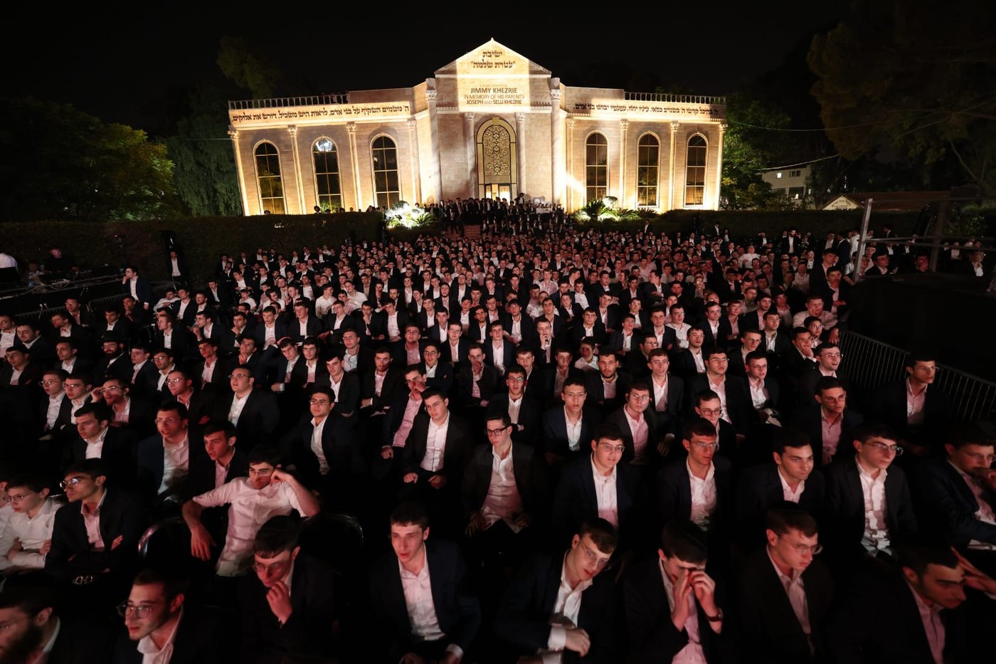 חנוכת ארון הקודש הגדול והמפואר בעולם ב'עטרת שלמה'