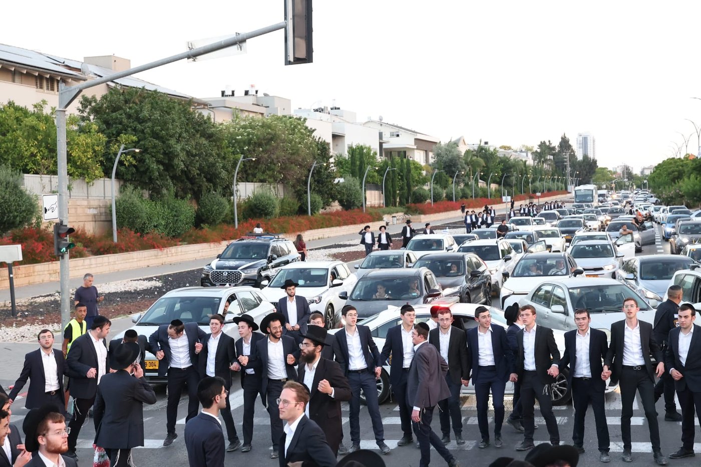 חנוכת ארון הקודש הגדול והמפואר בעולם ב'עטרת שלמה'