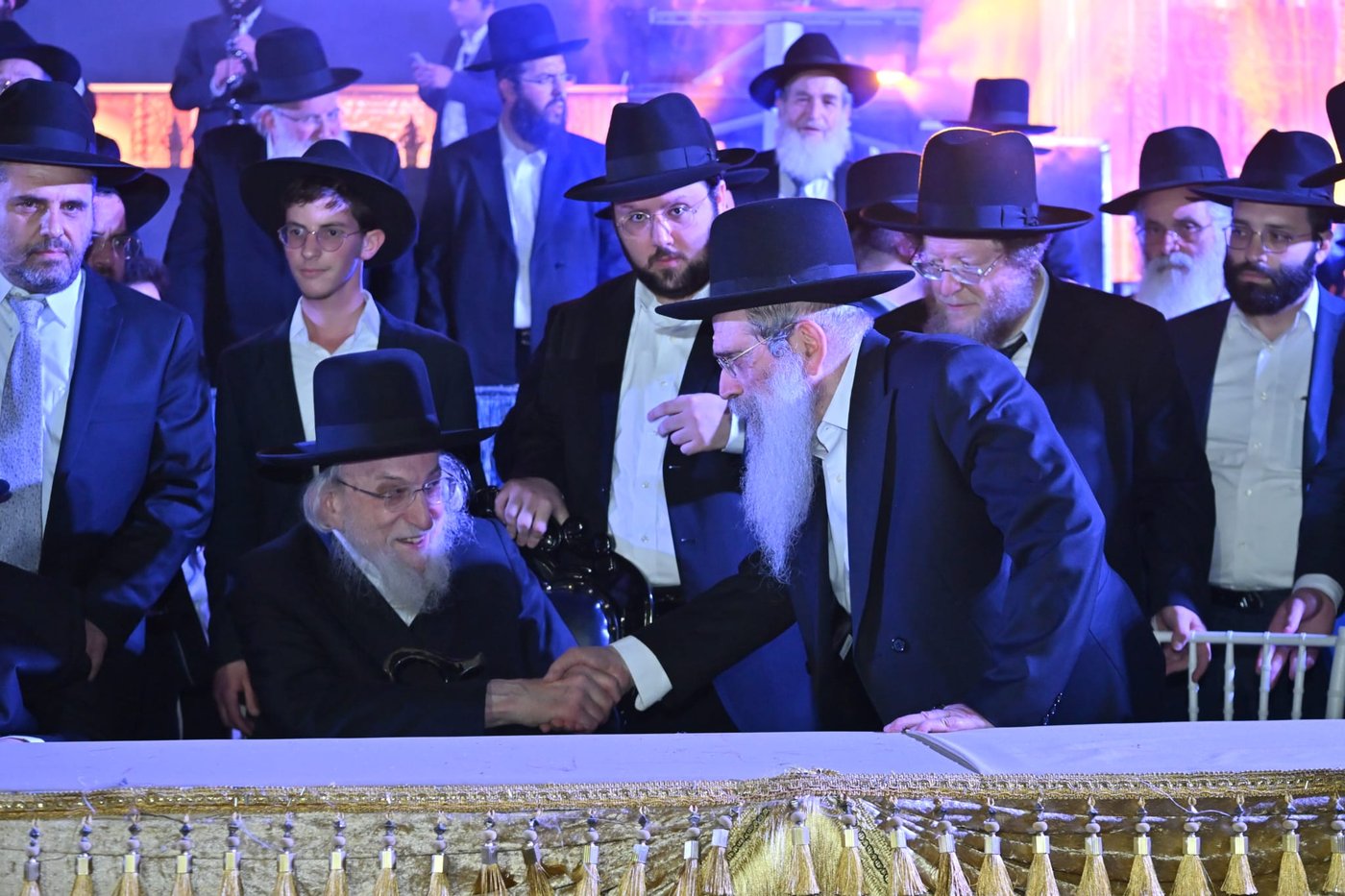 חנוכת ארון הקודש הגדול והמפואר בעולם ב'עטרת שלמה'